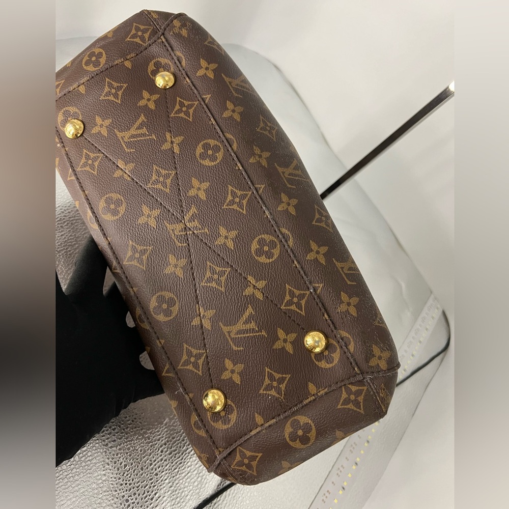 Louis Vuitton shoulder bag - Picture 6 of 16